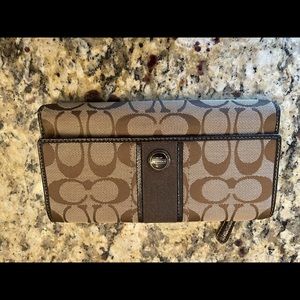 Authentic Coach wallet